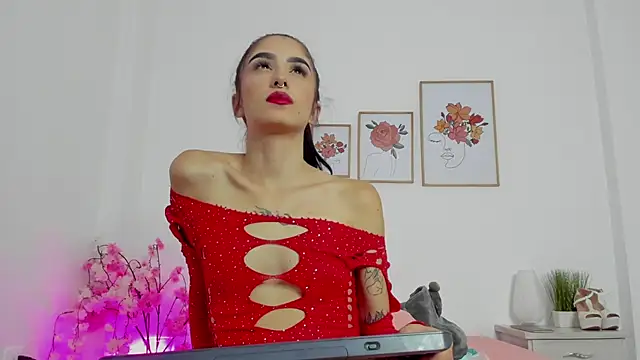 alana 111 online show from 10-11-25, 02:56