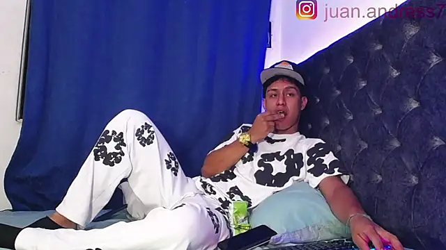 Stone grey1  online show from 11-18-25, 02:49