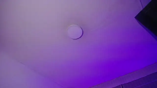 Violet King online show from 10-09-25, 03:45