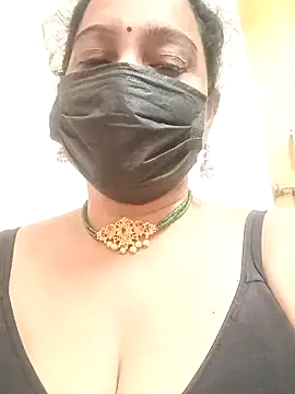 roopatelugu36 online show from 03-21-25, 07:02