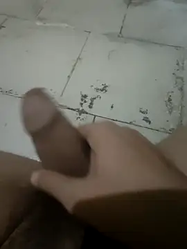 Snapshot of RomanticLoverboyz chatting on 11-01-25, 07:30 RomanticLoverboyz online show from 11-01-25, 07:30