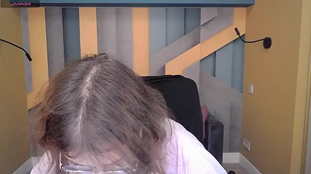 AngelinaLow online show from 11-02-25, 06:29