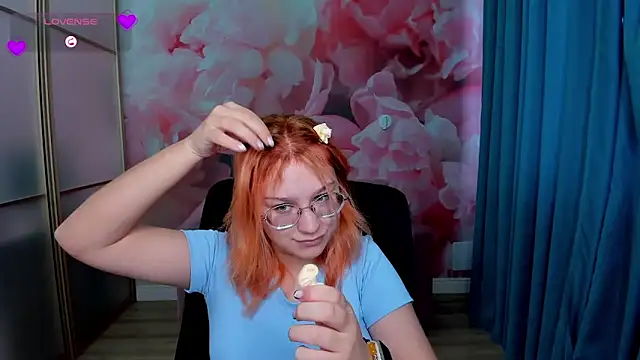 AngelinaLow online show from 11-27-25, 12:27