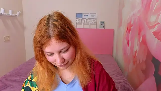 Snapshot of AngelinaLow chatting on 04-25-26, 11:24 AngelinaLow online show from 04-25-26, 11:24