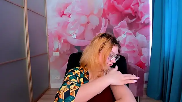 AngelinaLow online show from 02-10-26, 12:48