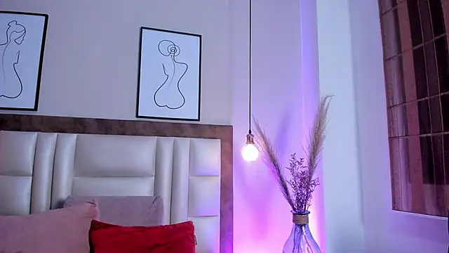 BeckyVidal online show from 12-18-25, 06:12