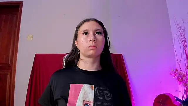 Snapshot of BeckyVidal chatting on 02-14-26, 06:19 BeckyVidal online show from 02-14-26, 06:19