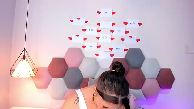 Snapshot of BeckyVidal chatting on 02-18-26, 06:26 BeckyVidal online show from 02-18-26, 06:26