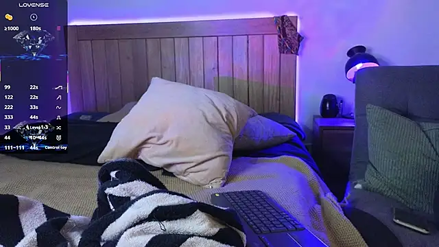 Xander Card online show from 09-12-25, 04:12