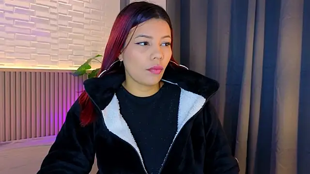 TiffanyWalk online show from 11-11-25, 10:54