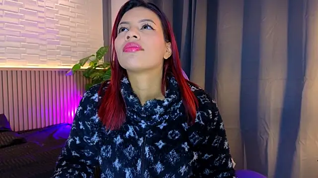 TiffanyWalk online show from 11-05-25, 10:51