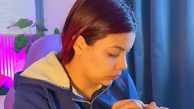 TiffanyWalk online show from 03-05-26, 12:24