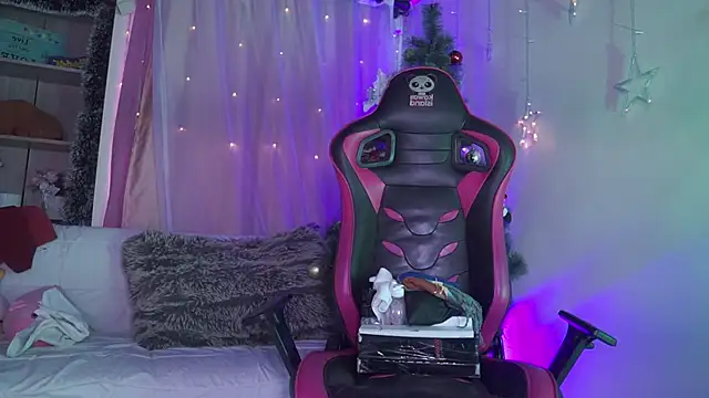 Madison Mayer online show from 12-16-25, 12:53