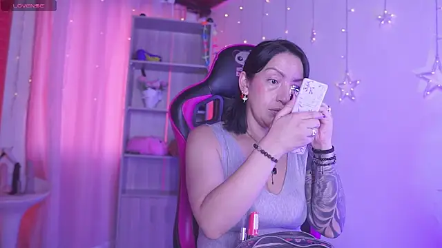 Madison Mayer online show from 09-22-25, 12:33