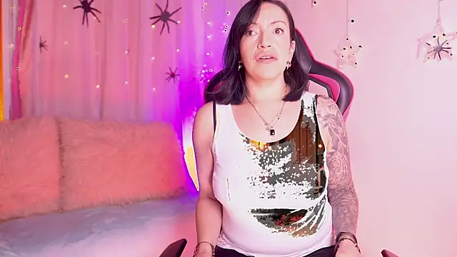 Madison Mayer online show from 10-15-25, 12:35