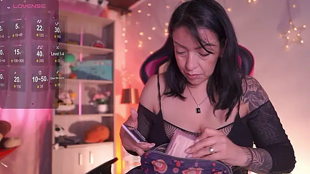 Madison Mayer online show from 03-18-26, 01:13