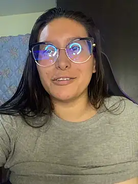 Snapshot of cloe_starr chatting on 03-19-25, 10:09 cloe starr online show from 03-19-25, 10:09