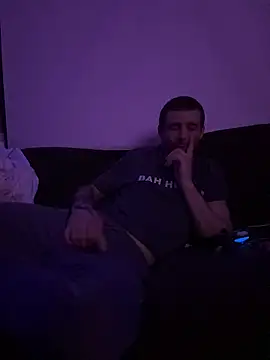 Stillhard8925 online show from 11-05-25, 06:49