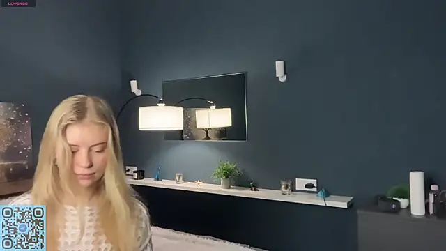 RadiantBliss online show from 12-18-25, 02:21