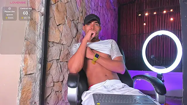 LiamByrne online show from 12-15-25, 07:03