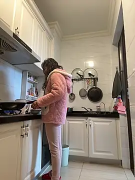 aa520uv online show from 02-28-26, 03:06