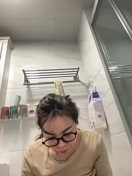 aa520uv online show from 04-07-26, 01:51