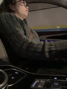 aa520uv online show from 02-11-26, 07:19