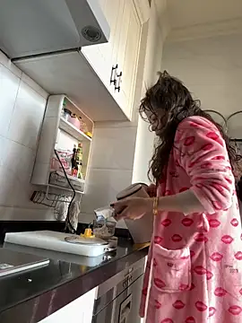 aa520uv online show from 03-12-26, 01:33