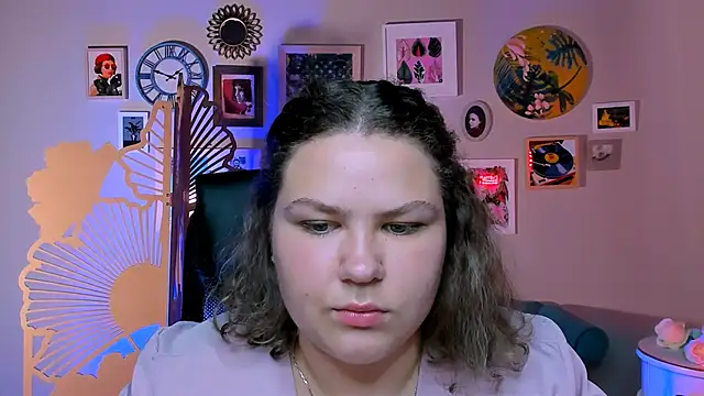 FlorenceAnderson online show from 09-23-25, 09:16