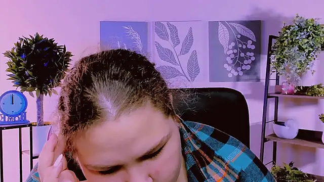 FlorenceAnderson online show from 09-28-25, 07:26