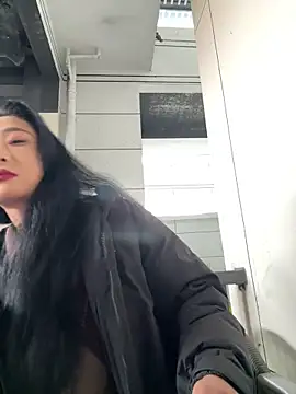linger-23 online show from 03-17-26, 05:21