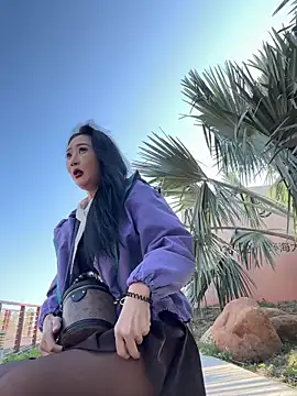 linger-23 online show from 12-17-25, 06:18