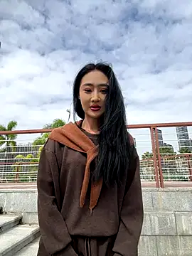 linger-23 online show from 11-01-25, 05:14