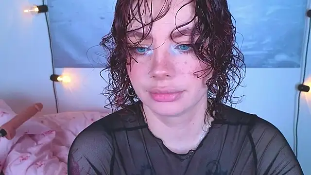 Snapshot of Forget__Me__Nots chatting on 05-15-26, 06:06 Forget Me Nots online show from 05-15-26, 06:06