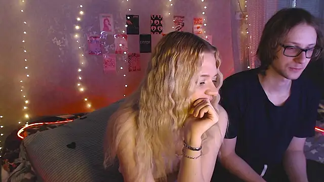 Your Horny Friends online show from 03-20-26, 01:45