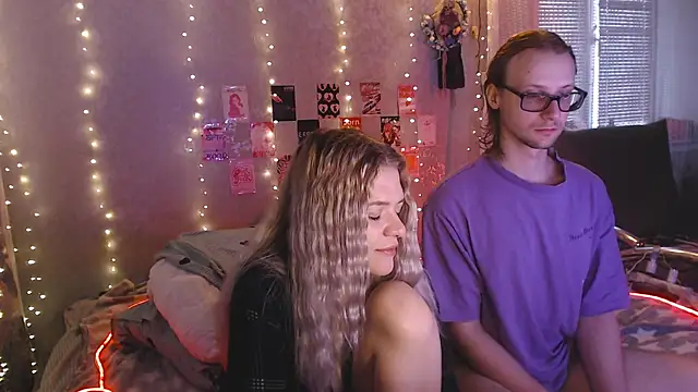 Your Horny Friends online show from 04-27-26, 01:31