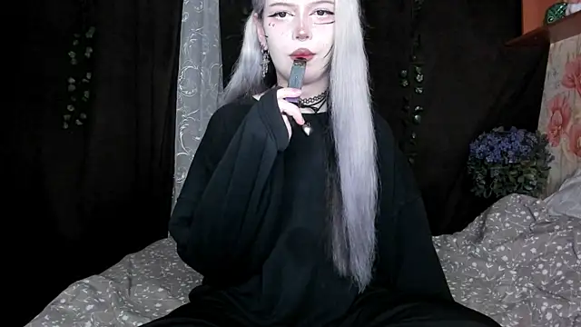 Snapshot of amelia_mays_xx chatting on 11-08-25, 08:12 amelia mays xx online show from 11-08-25, 08:12