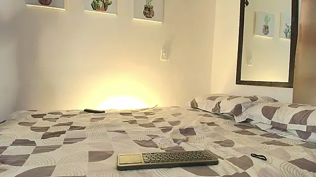 Snapshot of pleasurecompany3 chatting on 02-20-26, 03:58 pleasurecompany3 online show from 02-20-26, 03:58