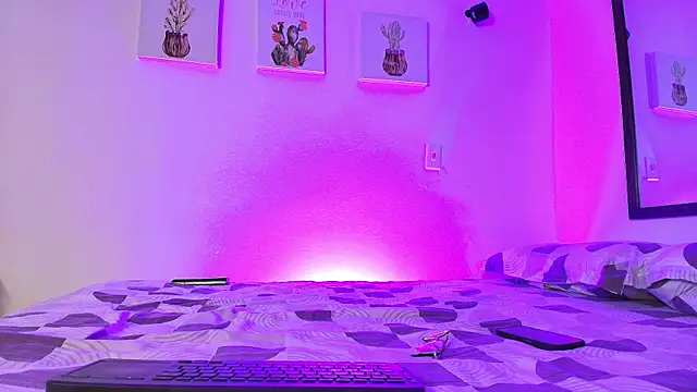 Snapshot of pleasurecompany3 chatting on 02-19-26, 03:36 pleasurecompany3 online show from 02-19-26, 03:36