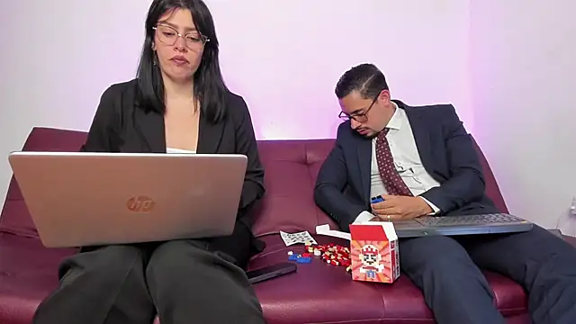 pleasurecompany3 online show from 09-25-25, 08:26