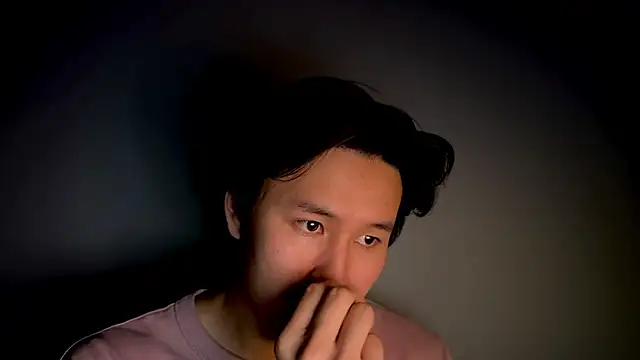 Snapshot of aliktasty chatting on 10-12-25, 03:57 aliktasty online show from 10-12-25, 03:57