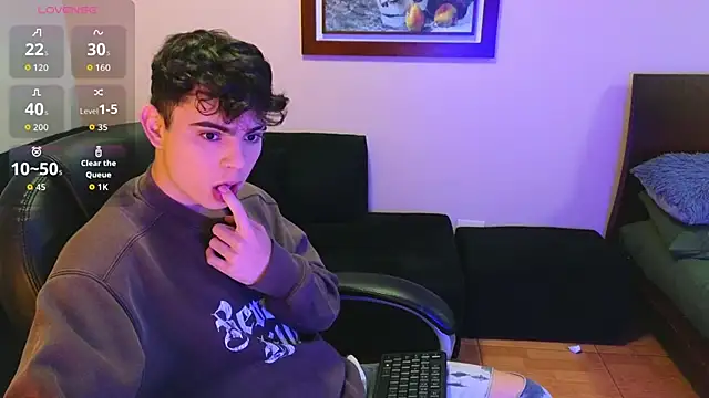 lukeboyce33 online show from 01-08-26, 12:27