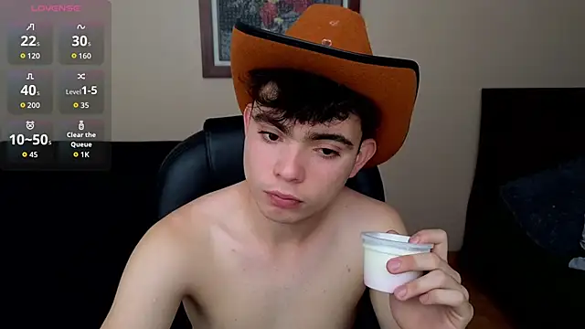 lukeboyce33 online show from 03-16-26, 06:21