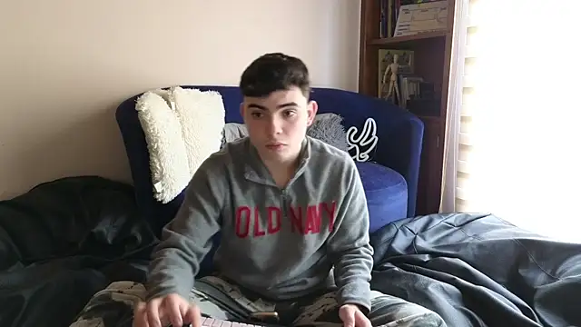 Snapshot of lukeboyce33 chatting on 07-26-26, 03:41 lukeboyce33 online show from 07-26-26, 03:41
