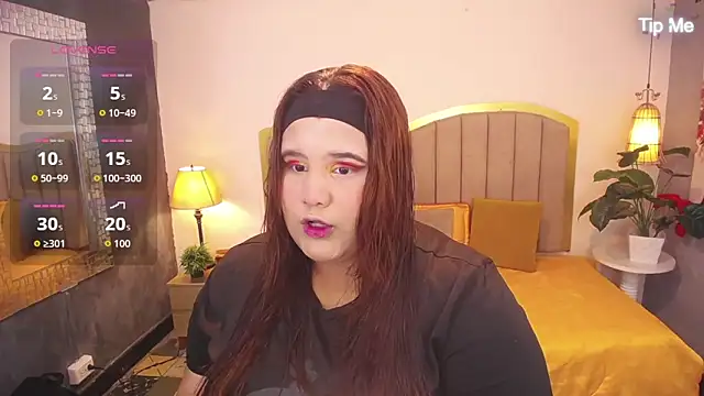 ailyn maury online show from 10-22-25, 01:54