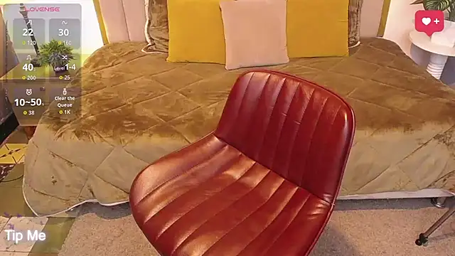 ailyn maury online show from 04-07-26, 01:02