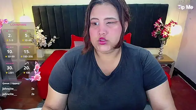 Snapshot of ailyn_maury chatting on 09-16-25, 01:39 ailyn maury online show from 09-16-25, 01:39