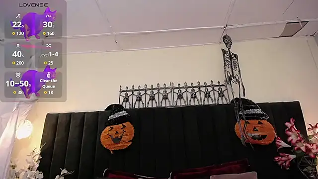 ailyn maury online show from 11-01-25, 01:34