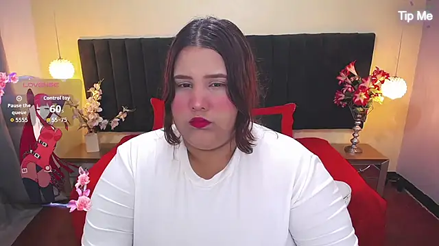 Snapshot of ailyn_maury chatting on 09-27-25, 02:28 ailyn maury online show from 09-27-25, 02:28