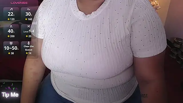 ailyn maury online show from 07-08-26, 01:23